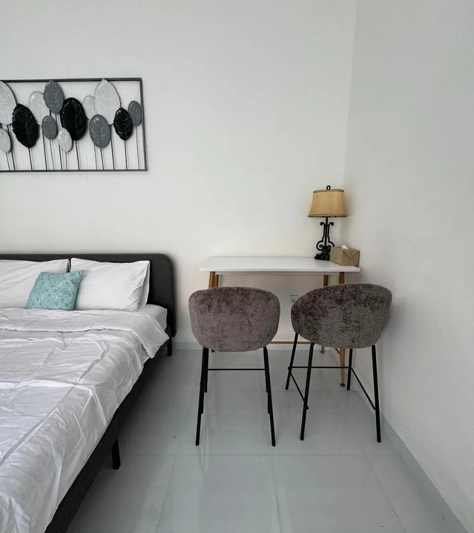 Eldemir Room Kerobokan