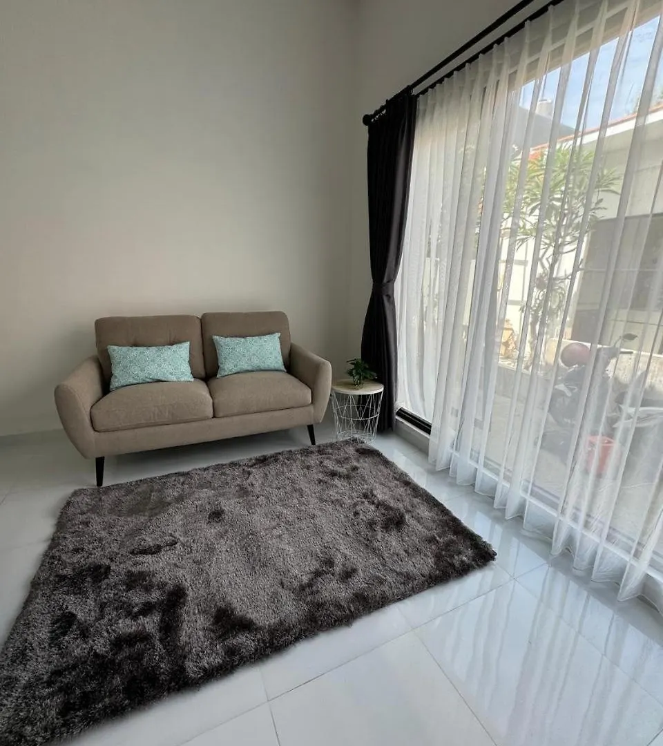 Eldemir Room Kerobokan  Guest house